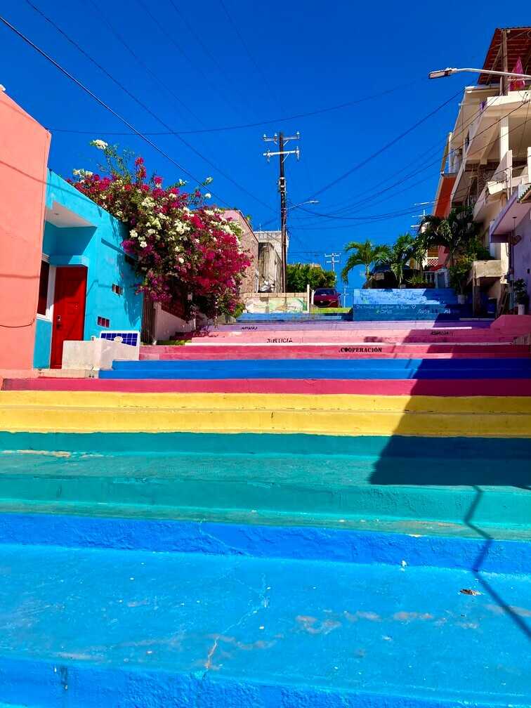 Isla Mujeres, Rainbow stairs